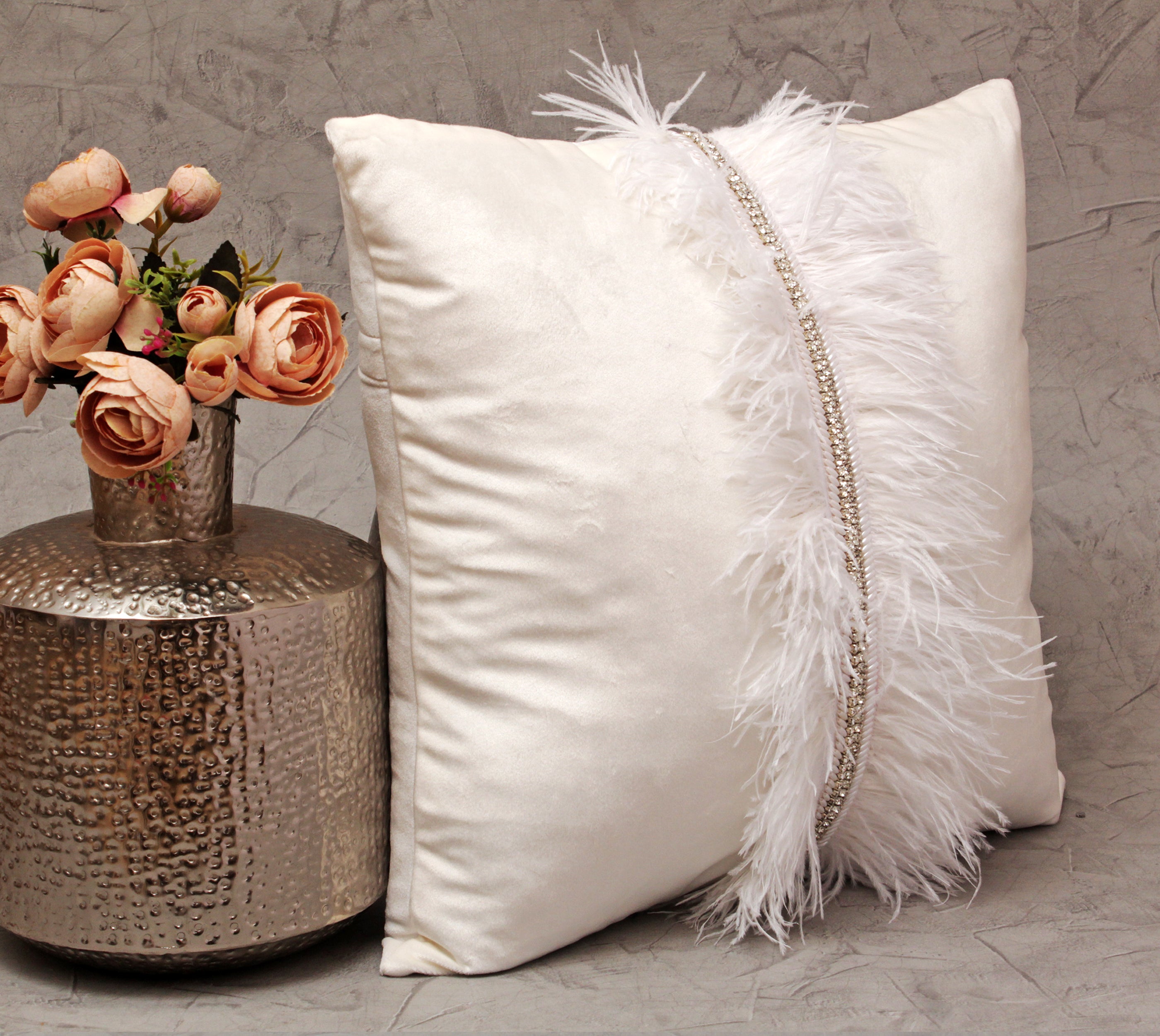 XENIA Off white Velvet Cushion Cover