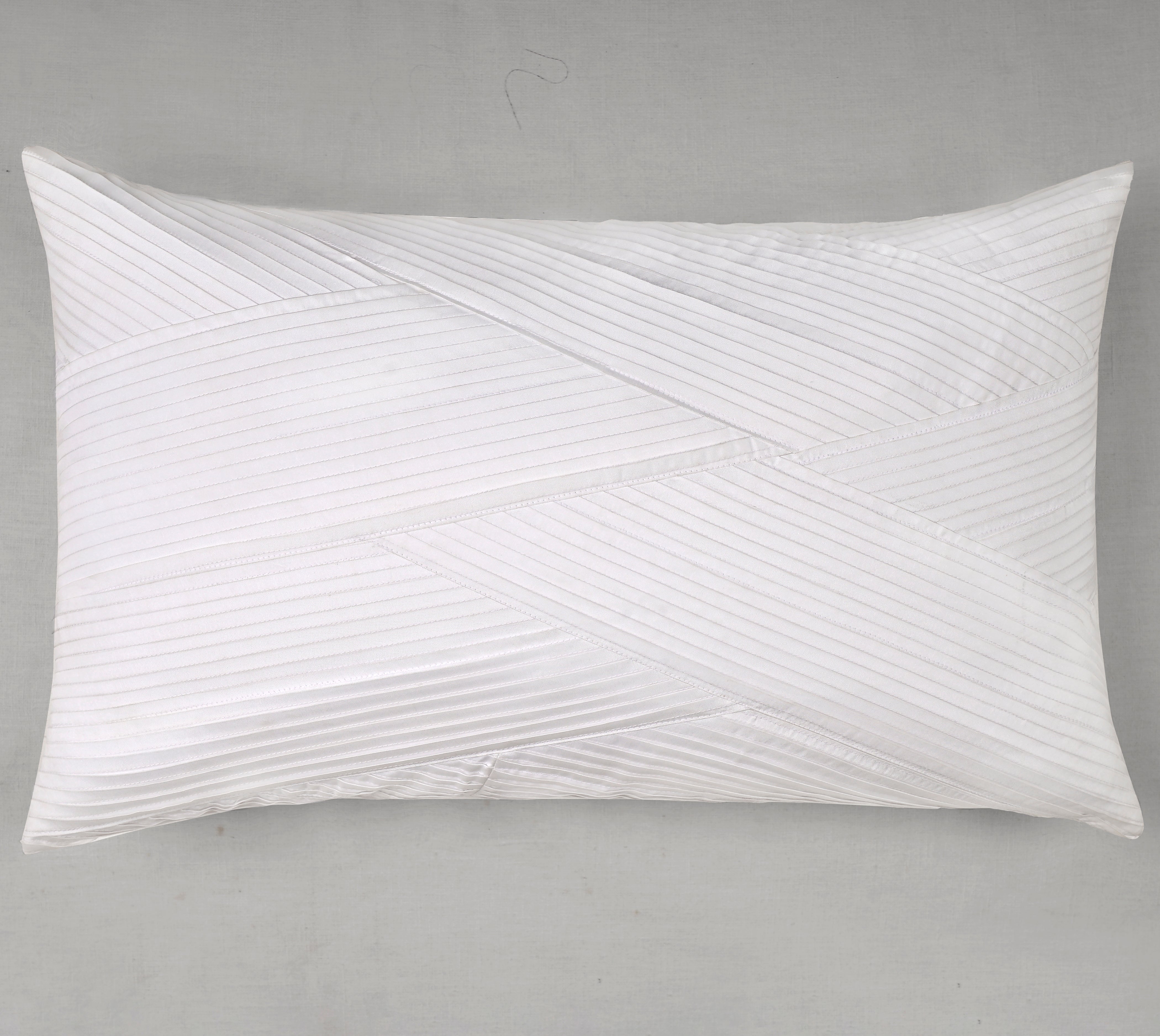 MELANGE White Pleated Cushion Cover