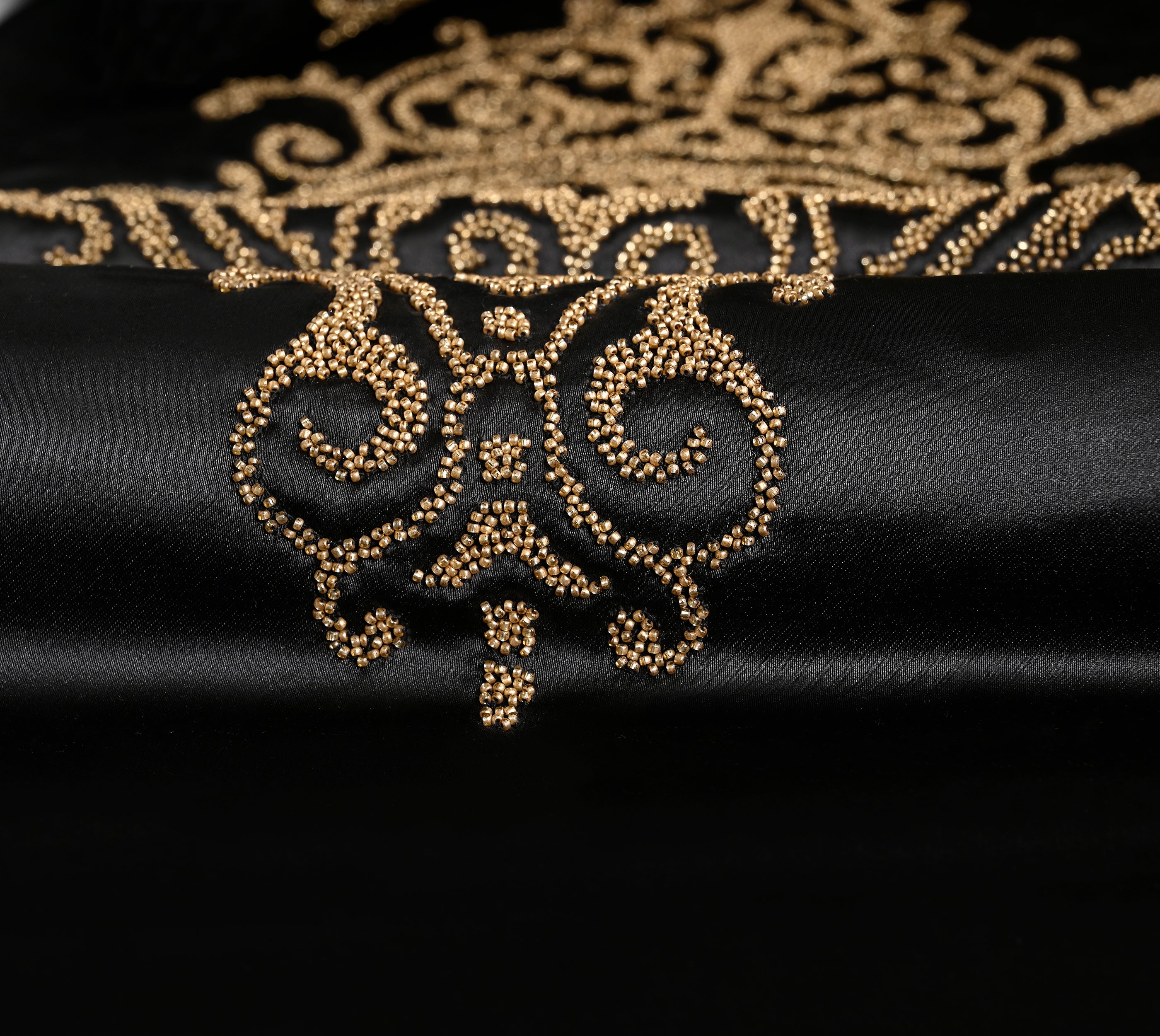 Black and Gold Bed Runner Set