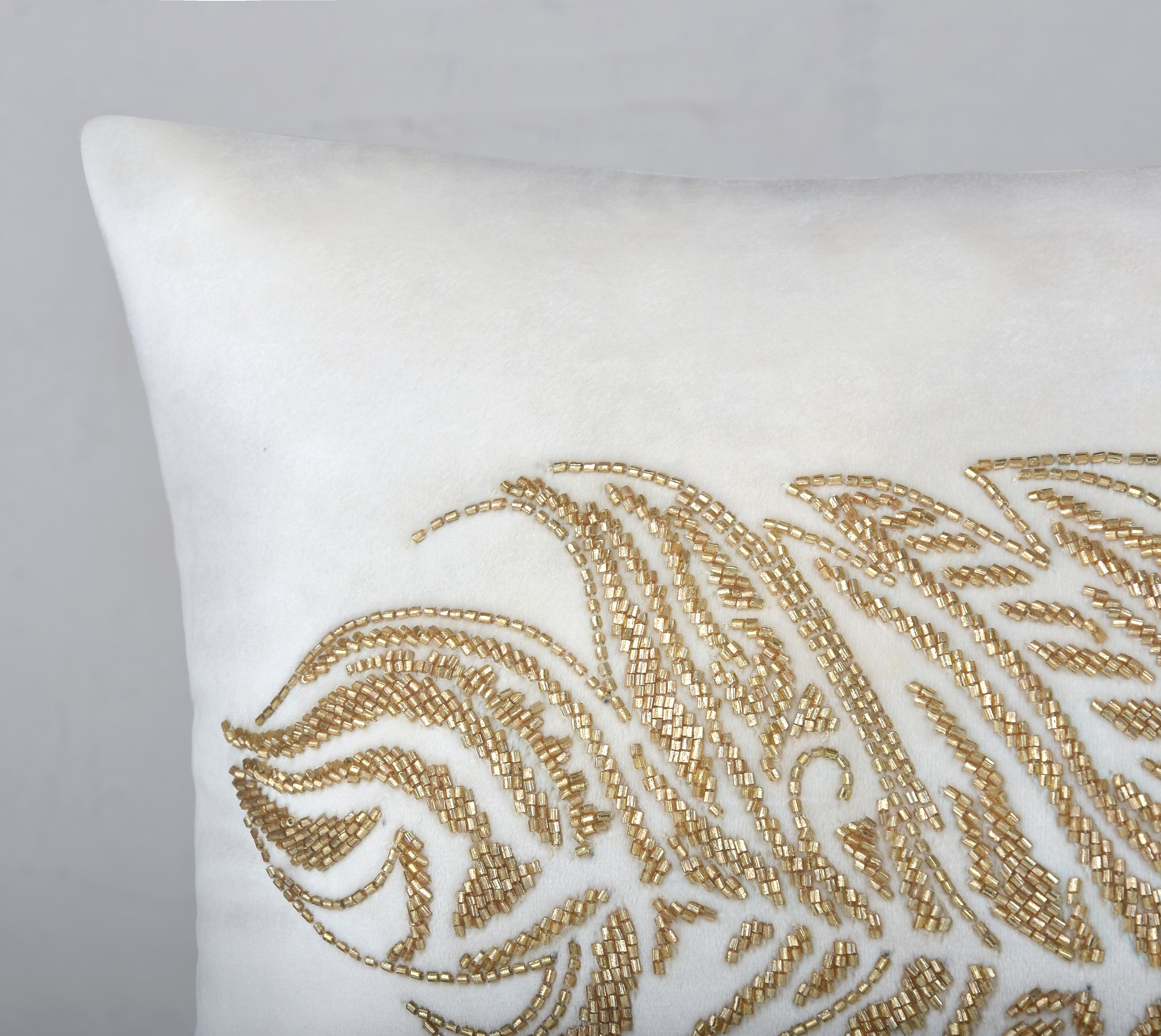 ORION Off white Velvet Cushion Cover