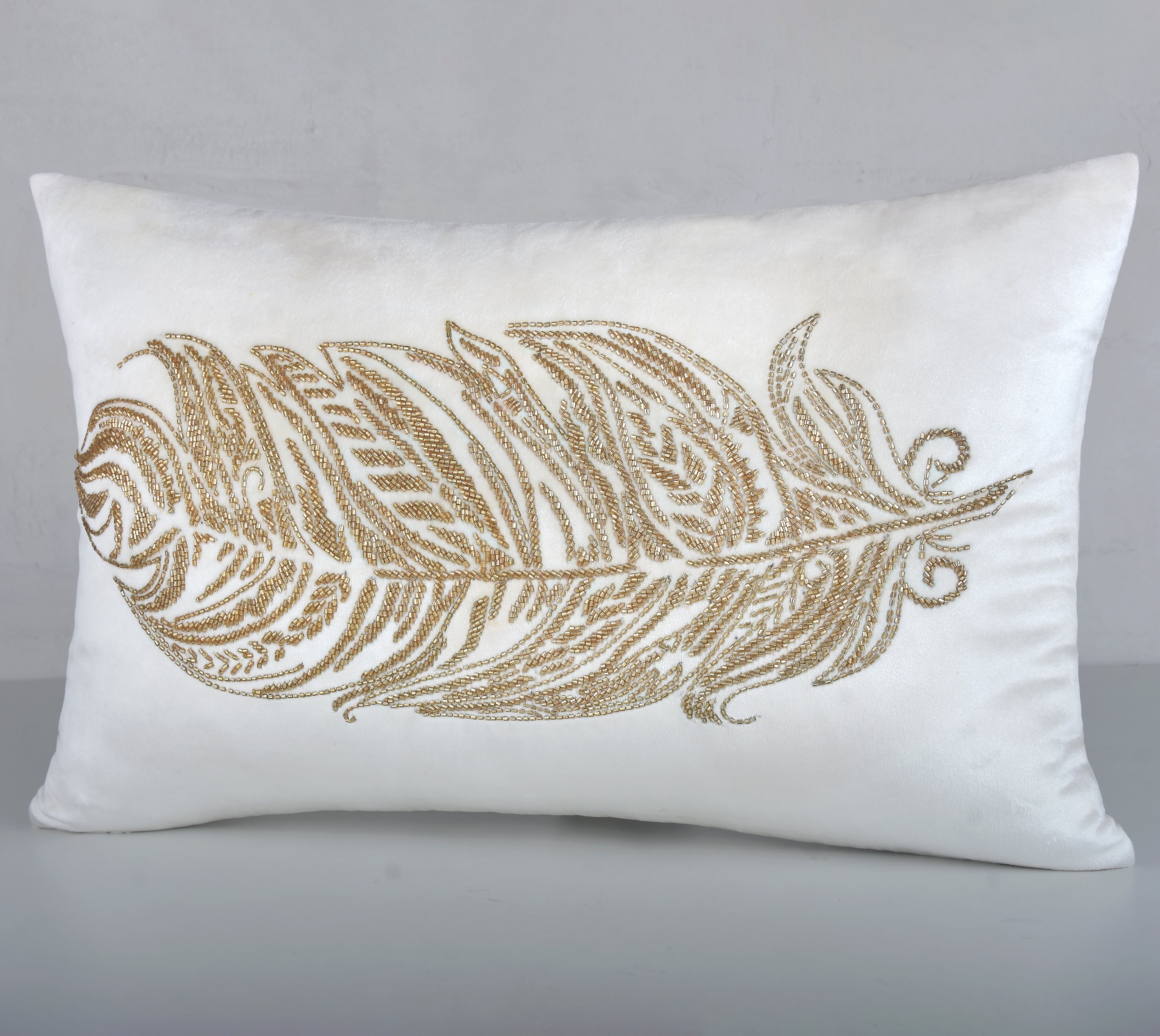 ORION Off white Velvet Cushion Cover