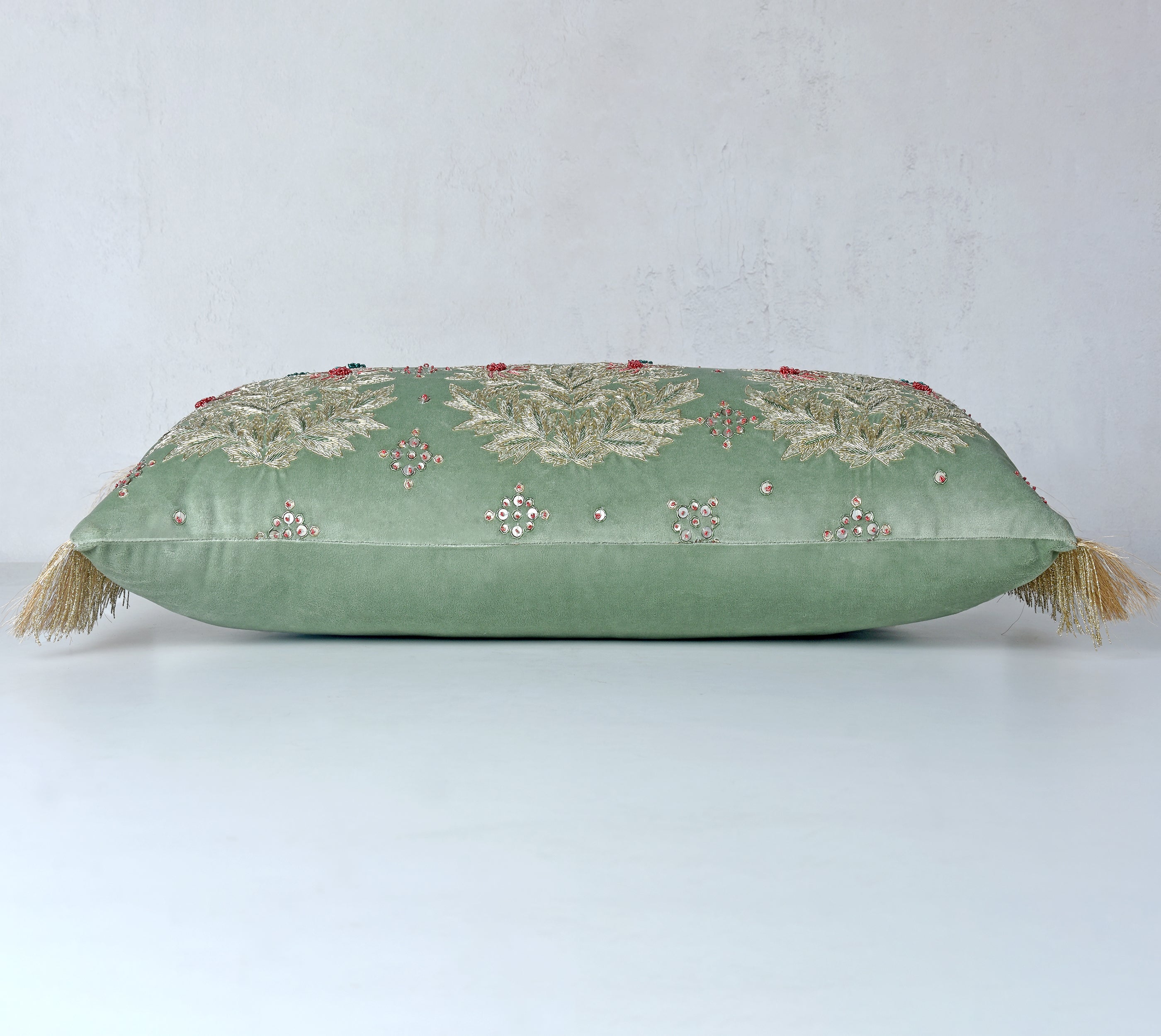 HERITAGE Soft Geern Velvet Cushion Cover