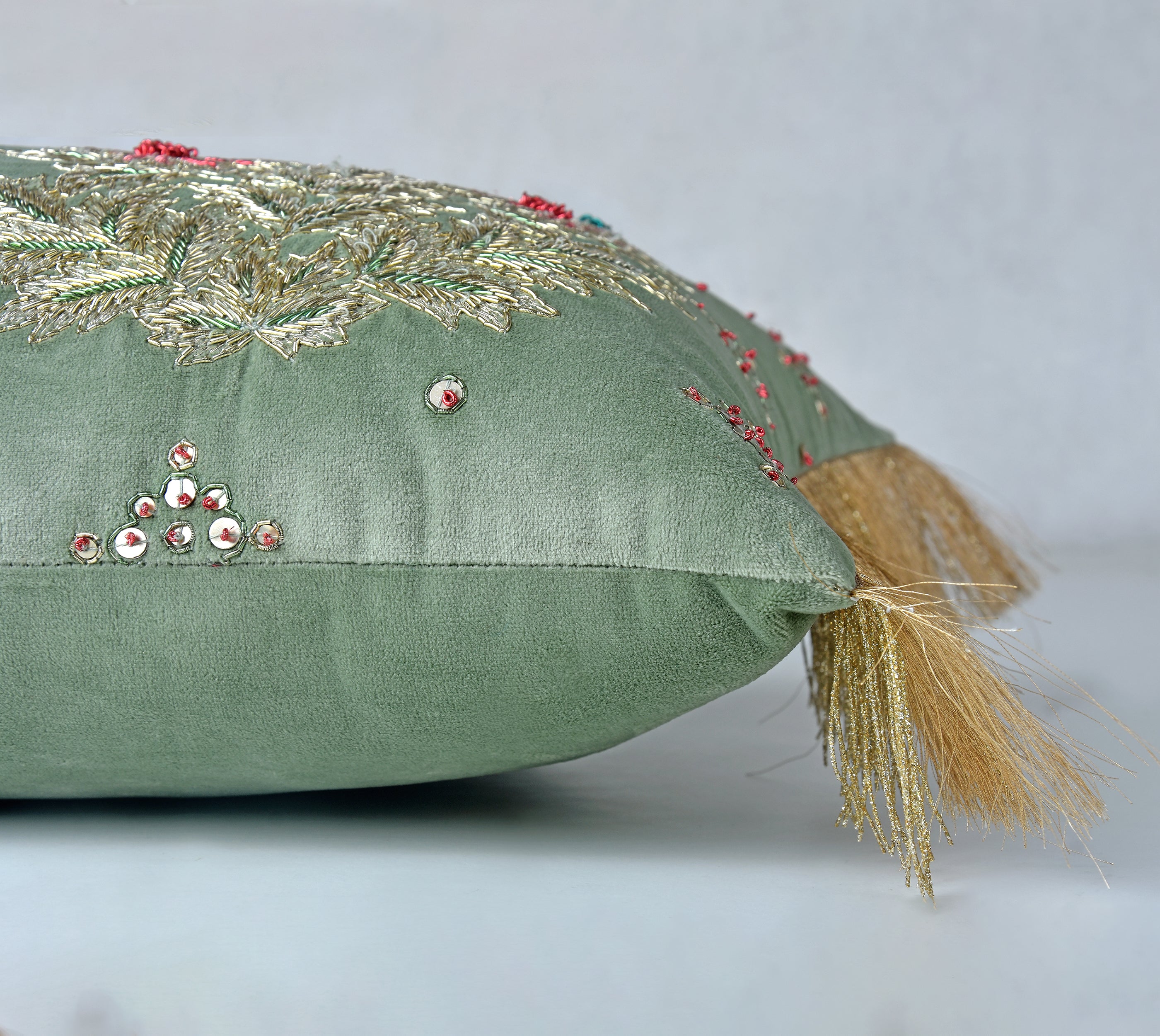 HERITAGE Soft Geern Velvet Cushion Cover