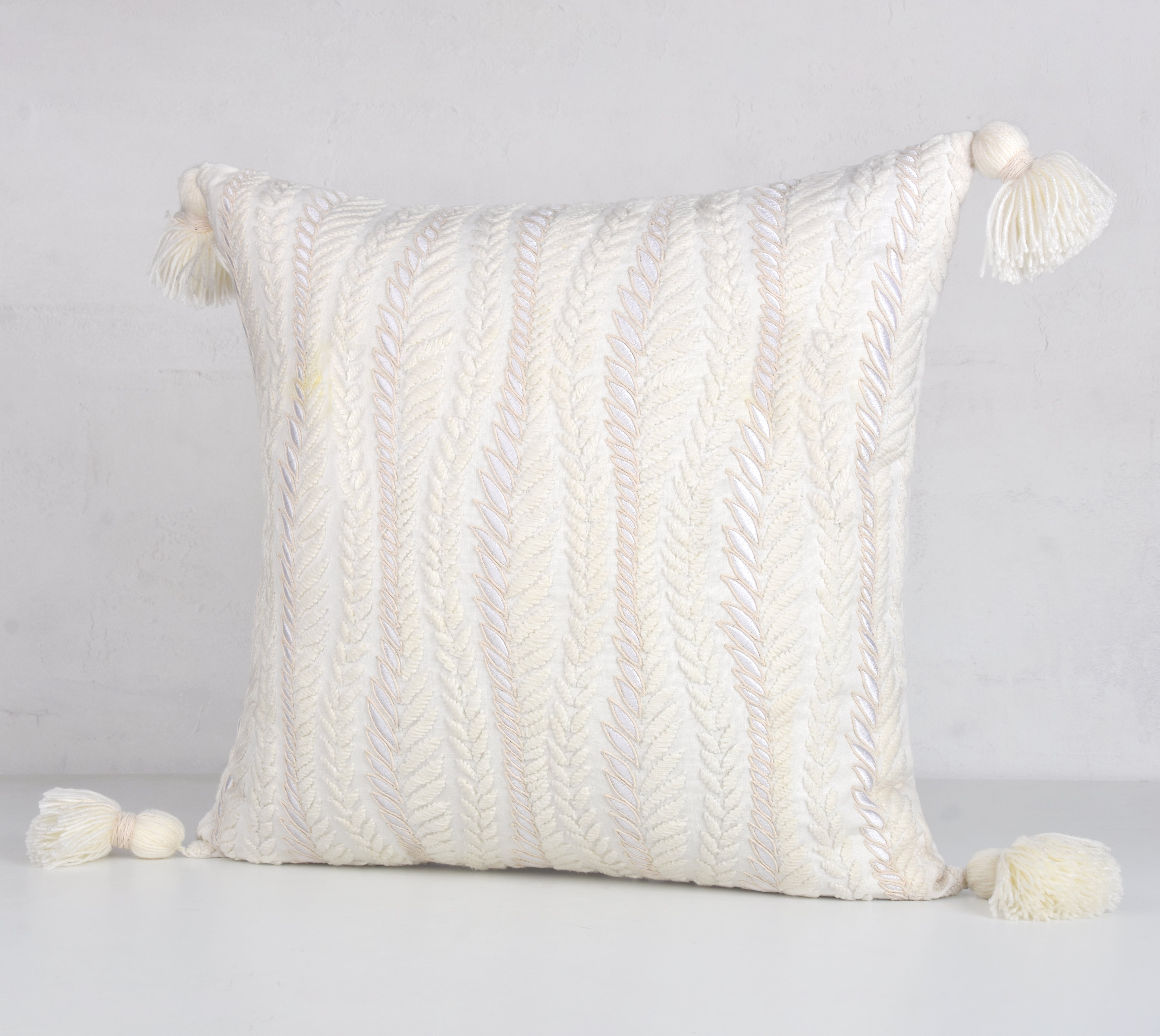 ISABELLA Off white Cotton Cushion Cover