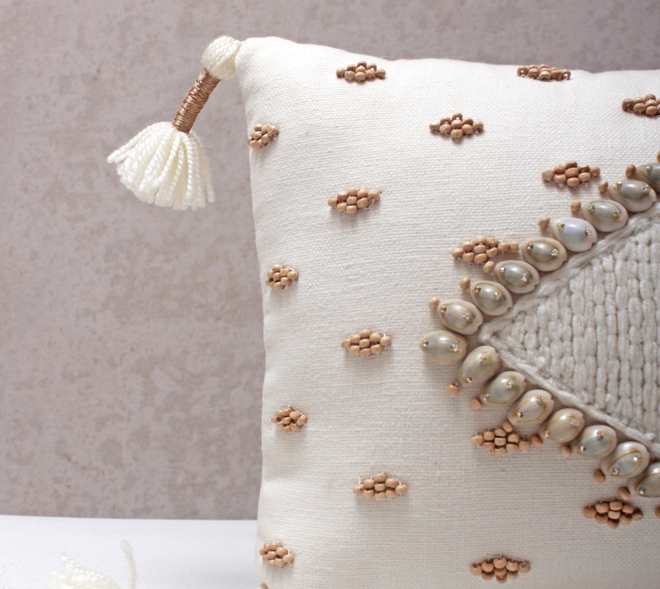 HAZEL Off-white Cotton Cushion Cover
