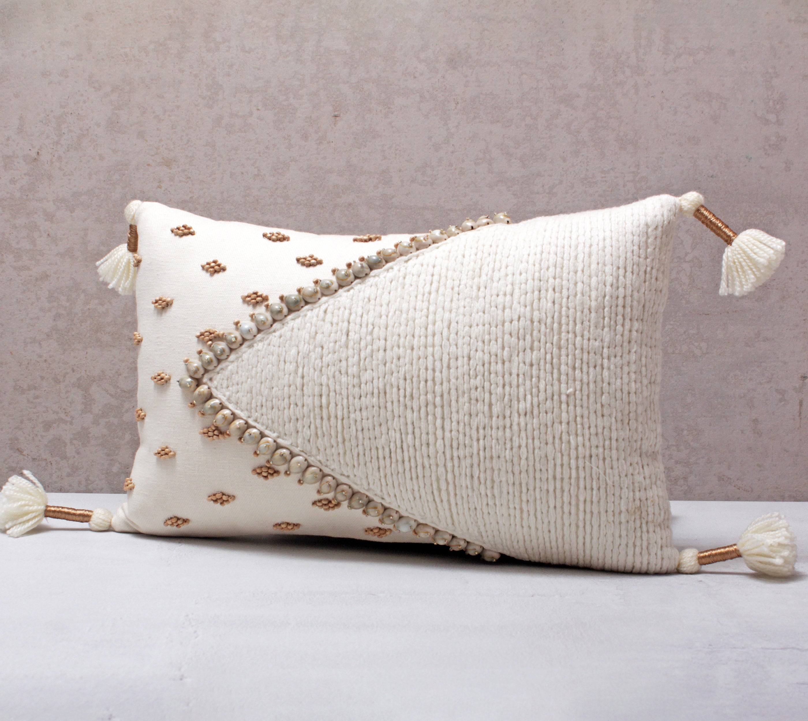 HAZEL Off-white Cotton Cushion Cover