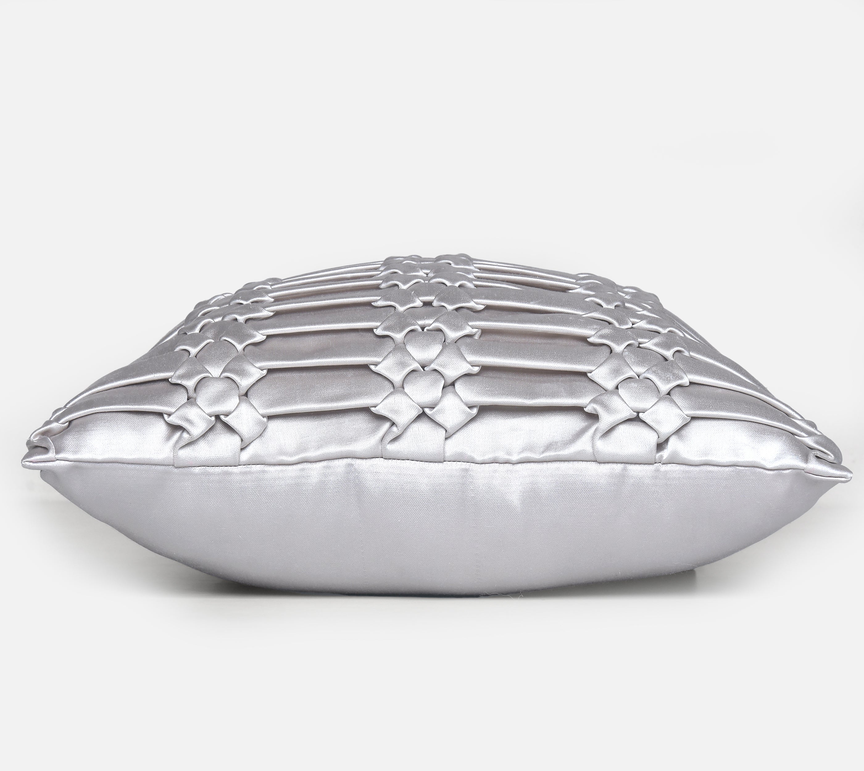 TRINITY Silver Smocking Cushion Cover