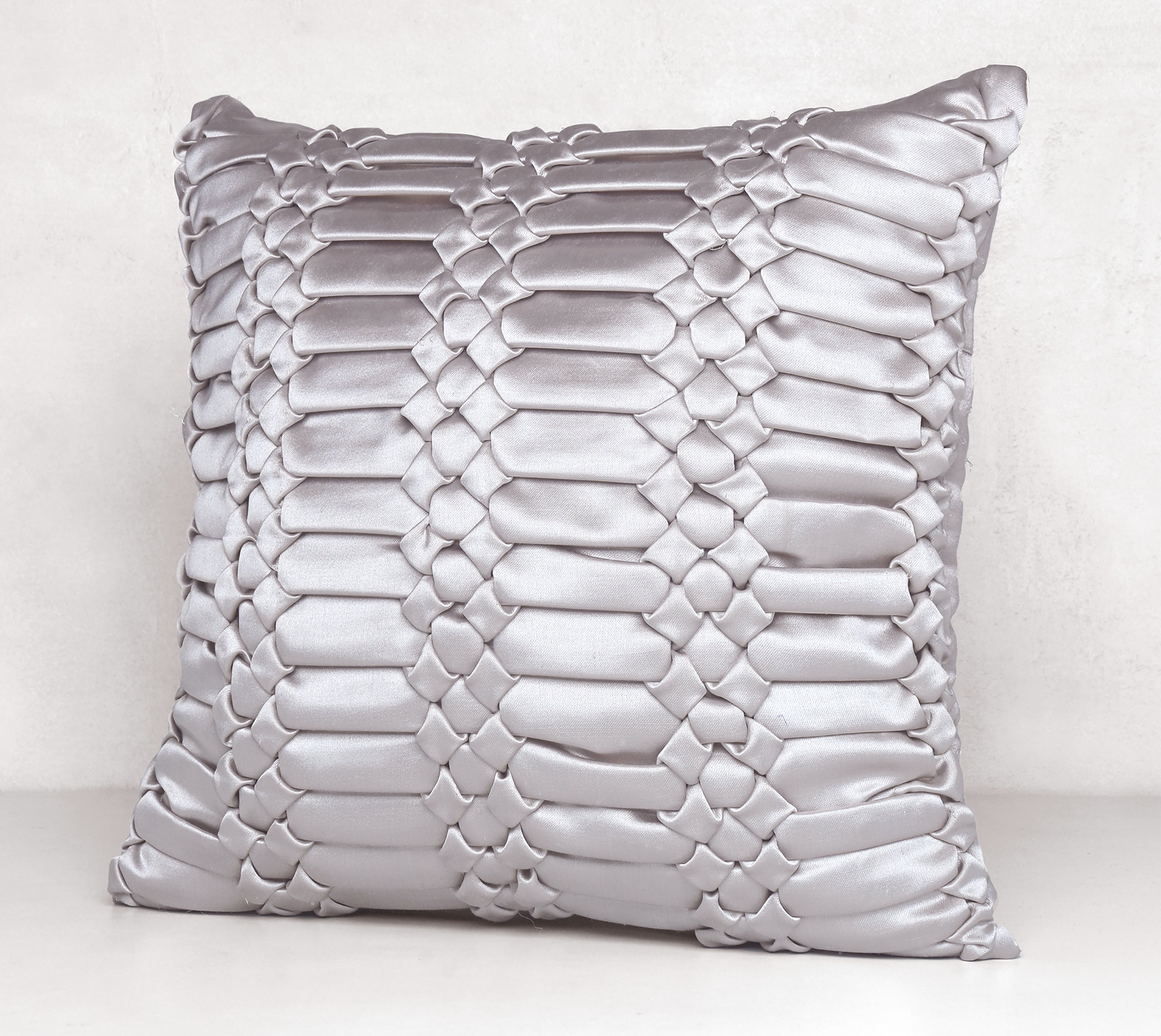 TRINITY Silver Smocking Cushion Cover