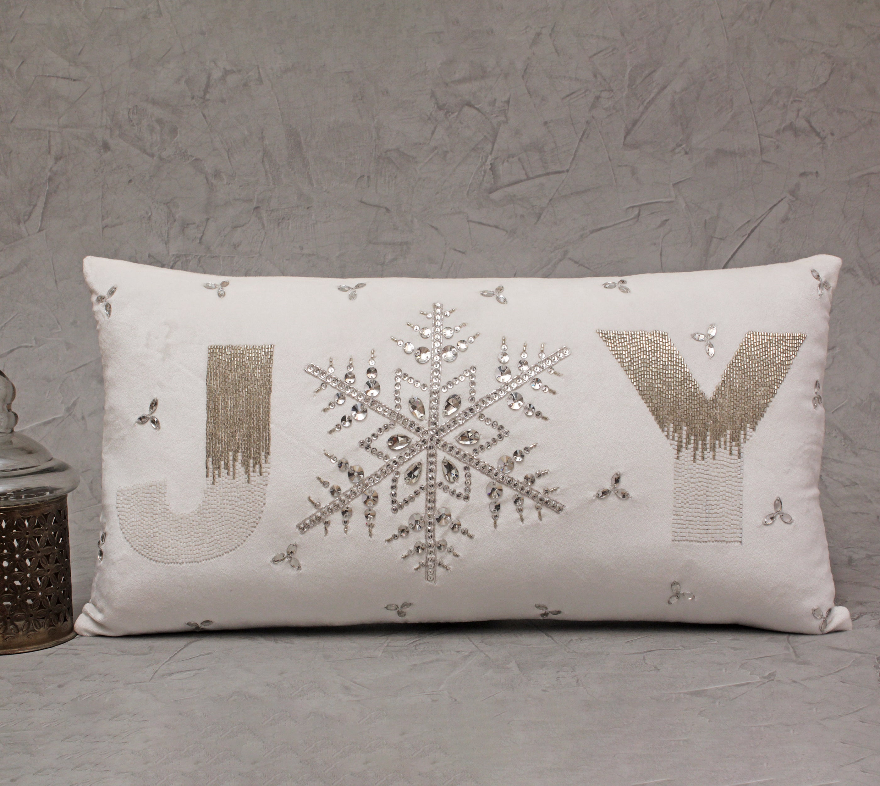 CHRISTMAS Off white Velvet Cushion Cover