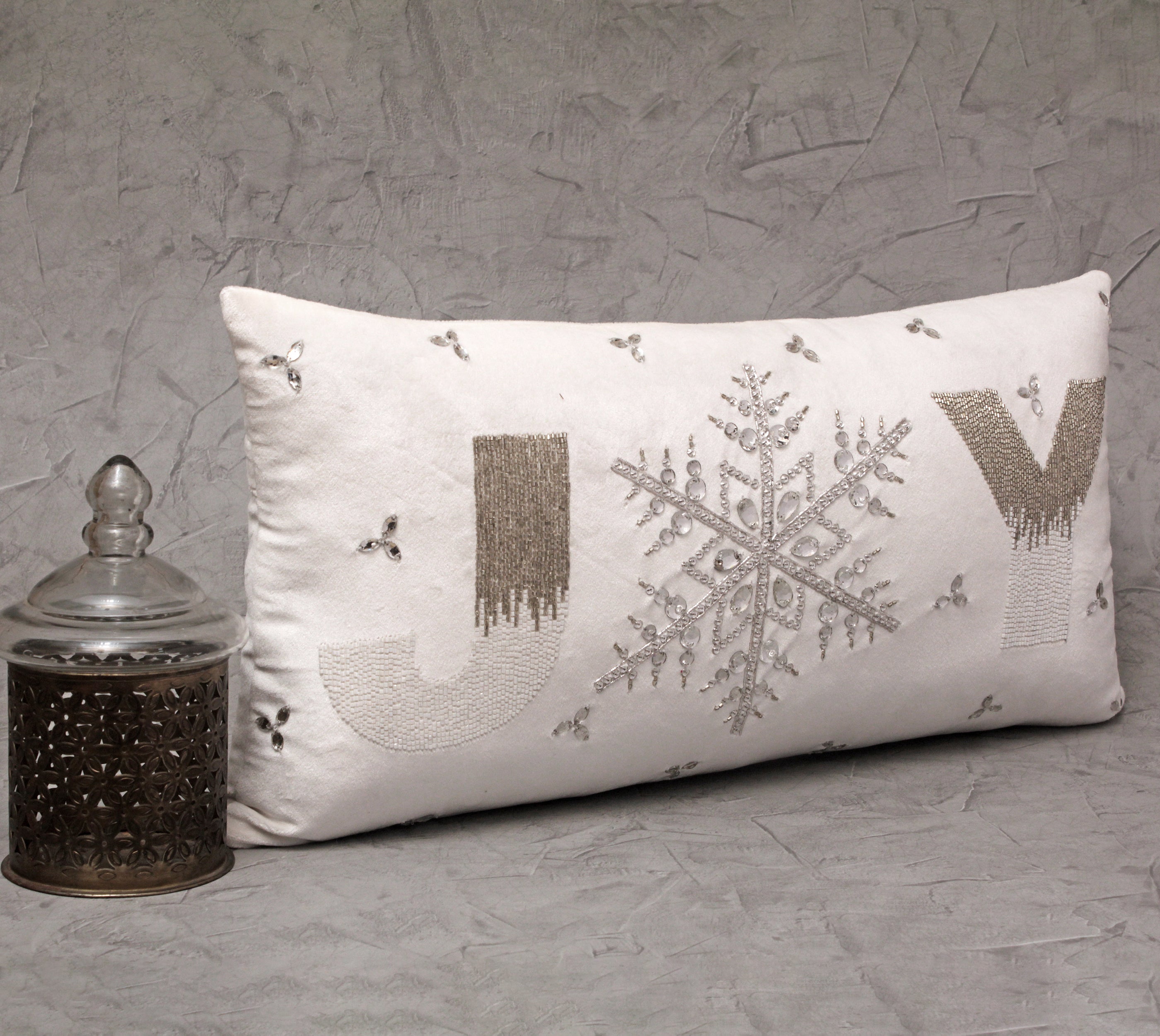 CHRISTMAS Off white Velvet Cushion Cover