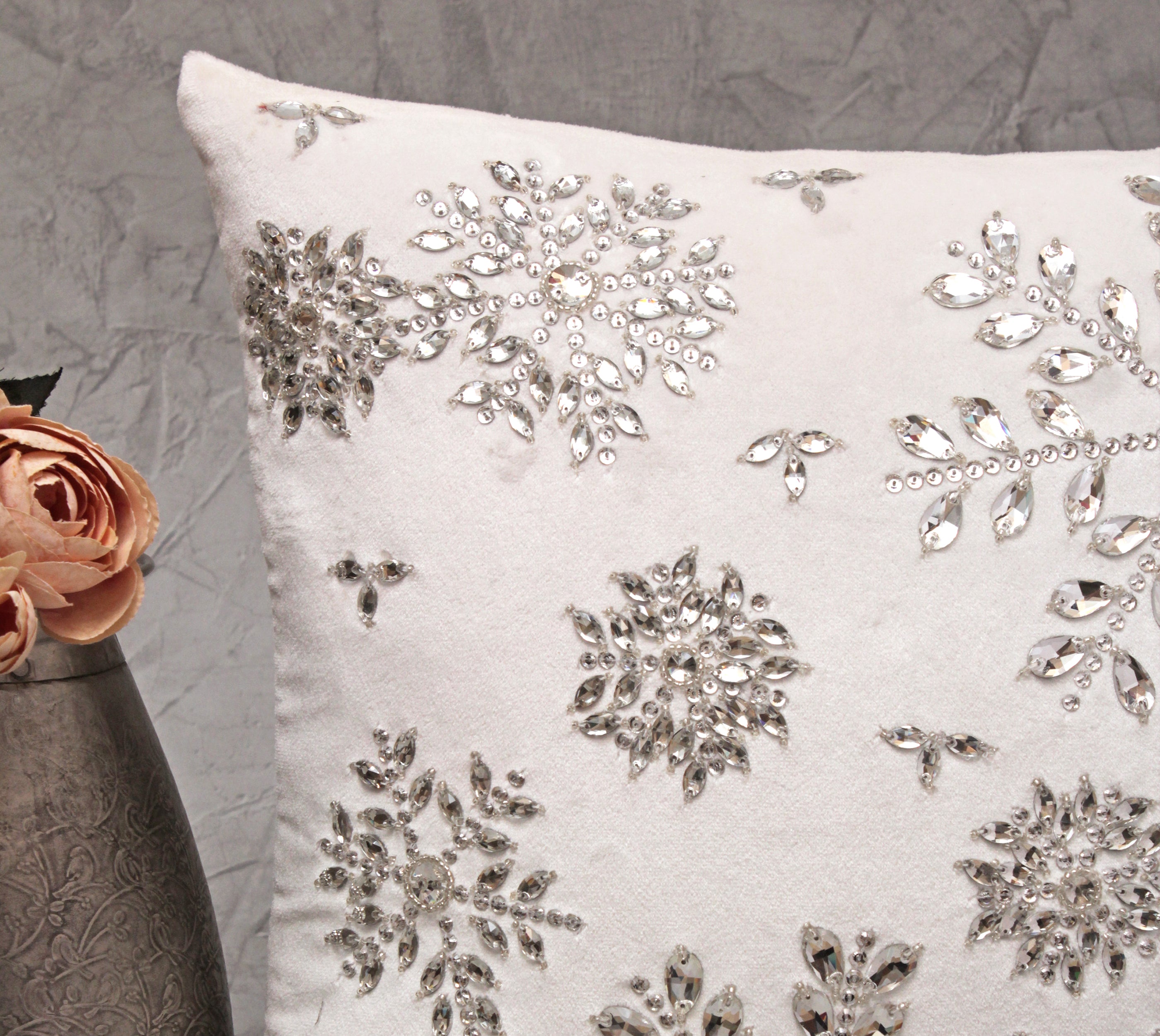 CHRISTMAS Off white Velvet Cushion Cover