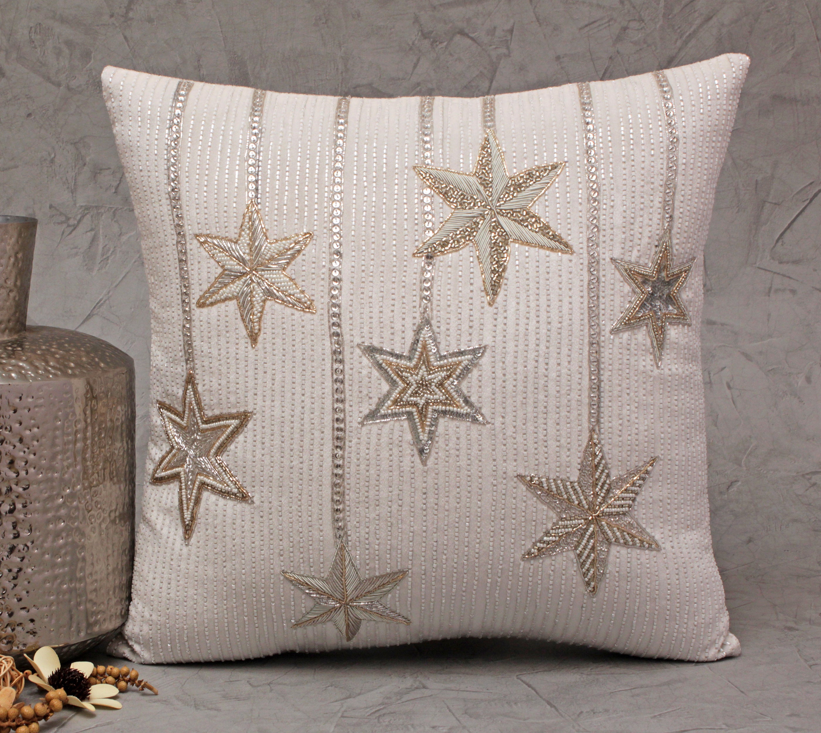 CHRISTMAS Off white Velvet Cushion Cover