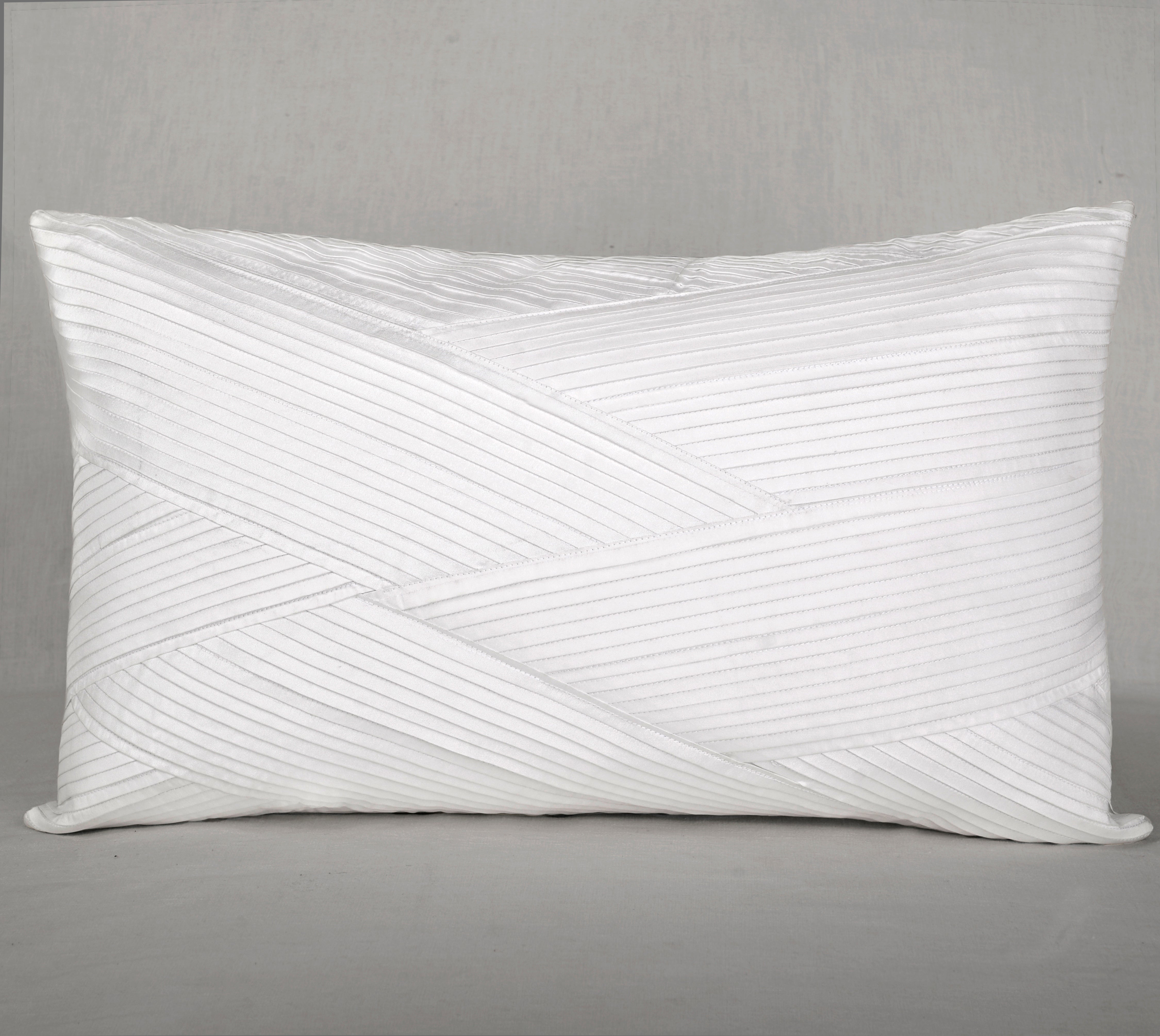 MELANGE White Pleated Cushion Cover