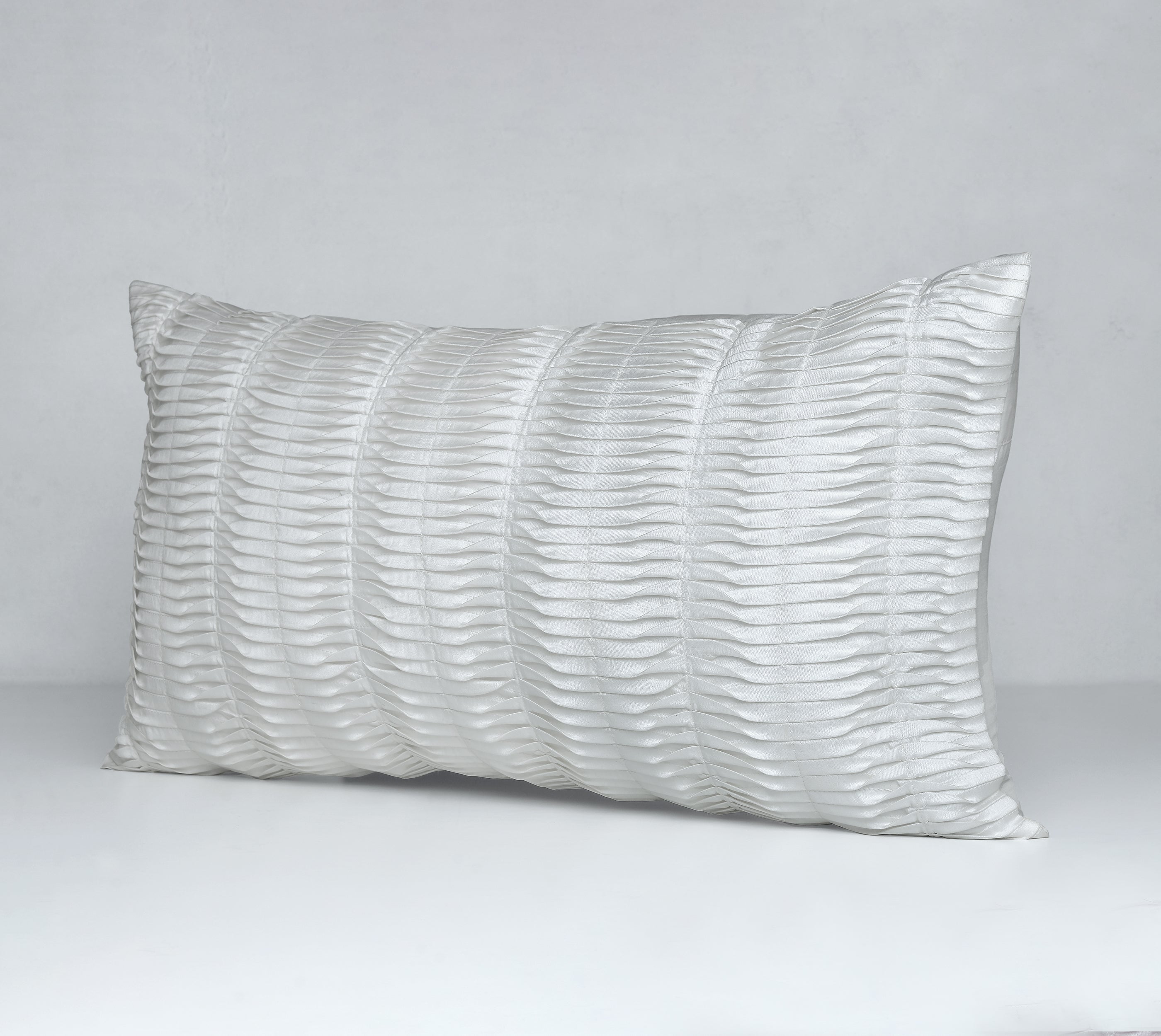 DIVOT White Pleated Cushion Cover