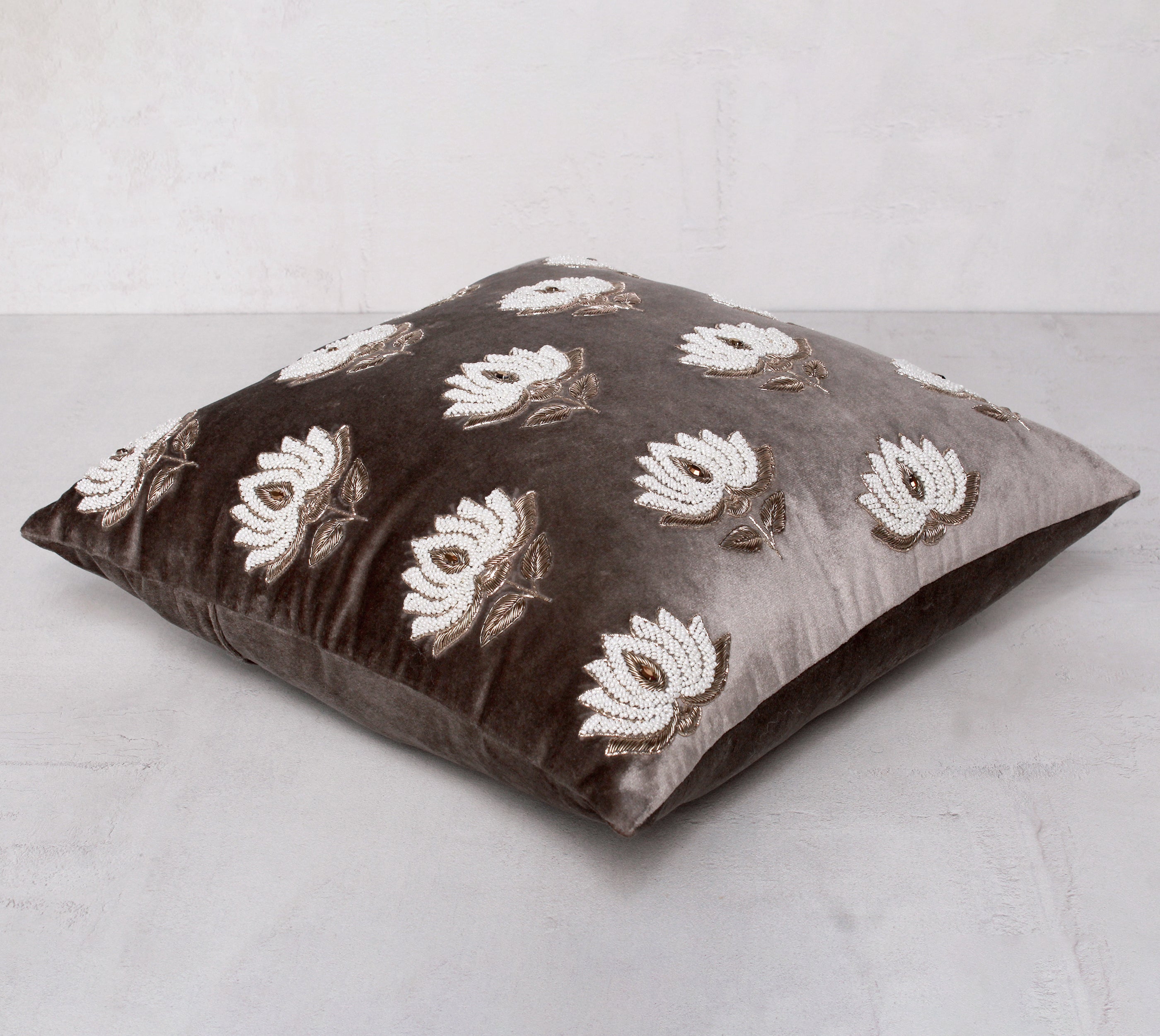 CLAMOR Grey Velvet Cushion Cover