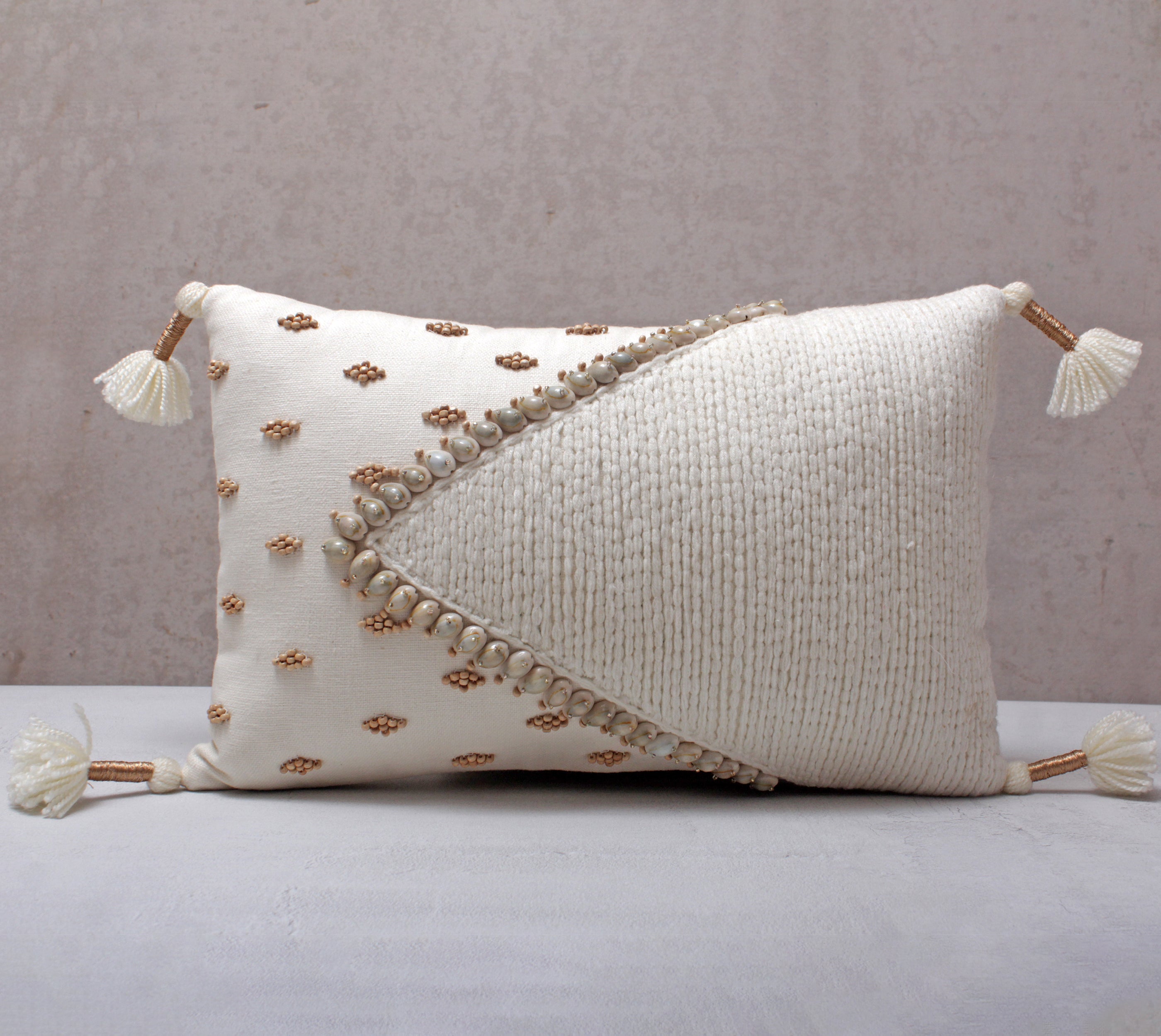 HAZEL Off-white Cotton  Cushion Cover